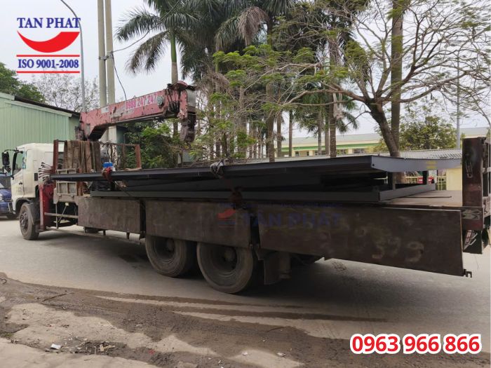 Vận chuyển bàn nâng thủy lực tới Hưng Yên