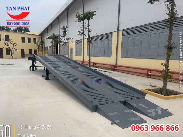 Cầu dẫn xe nâng 12 tấn tại KCN Châu Sơn, Ninh Bình