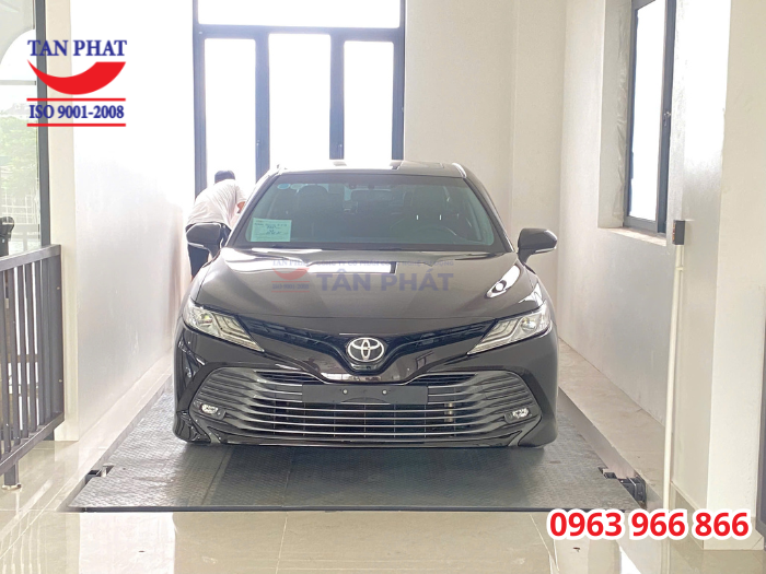 Bàn nâng ô tô thường được sử dụng tại các gia đình, showroom, gara ô tô