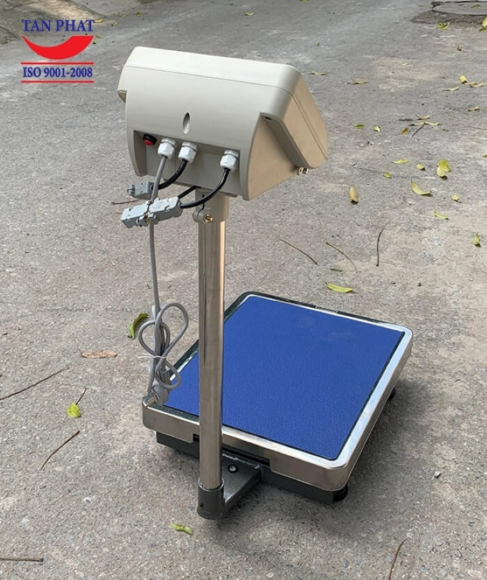 Đầu cân tích hợp cổng kết nối RS232 cho phép kết nối với các thiết bị ngoại vi