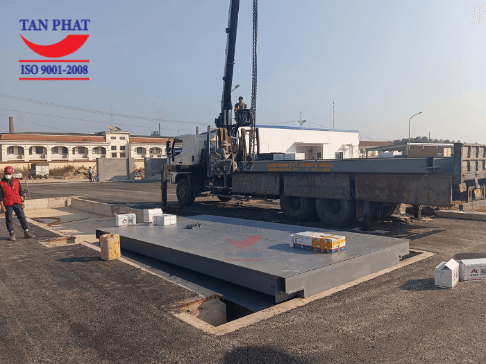 Tân Phát vận chuyển và lắp đặt cân tại công trình của khách hàng