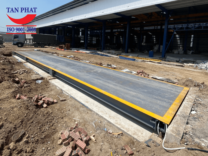 Hình ảnh cân ô tô điện tử 100 tấn bàn giao tại huyện Ý Yên, tỉnh Nam Định