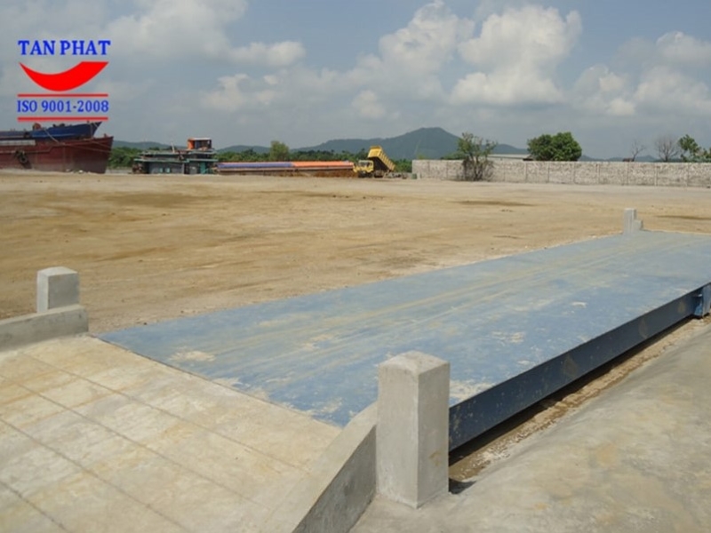 Ưu điểm lớn nhất của cân ô tô cũ thanh lý là giá thành rẻ, chỉ bằng khoảng 1/2 cân mới