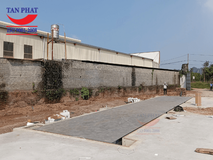 Cân điện tử 120 tấn 18x3m lắp đặt hoàn thiện cho khách hàng tại Hòa Bình
