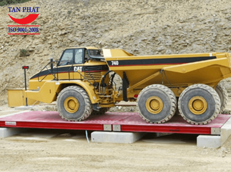 Cân ô tô điện tử được sử dụng để cân khối lượng xe ô tô chở hàng và hàng hóa bên trong xe