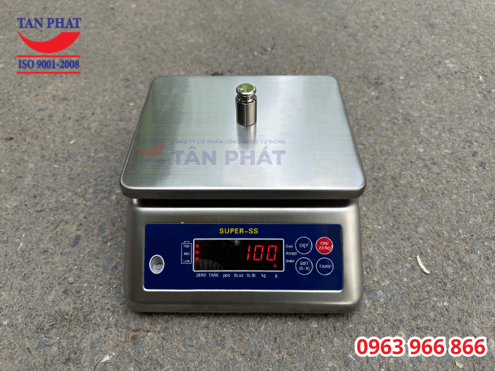 Cân được hiệu chỉnh nhằm đảm bảo hoạt động chính xác trước khi giao tới khách hàng