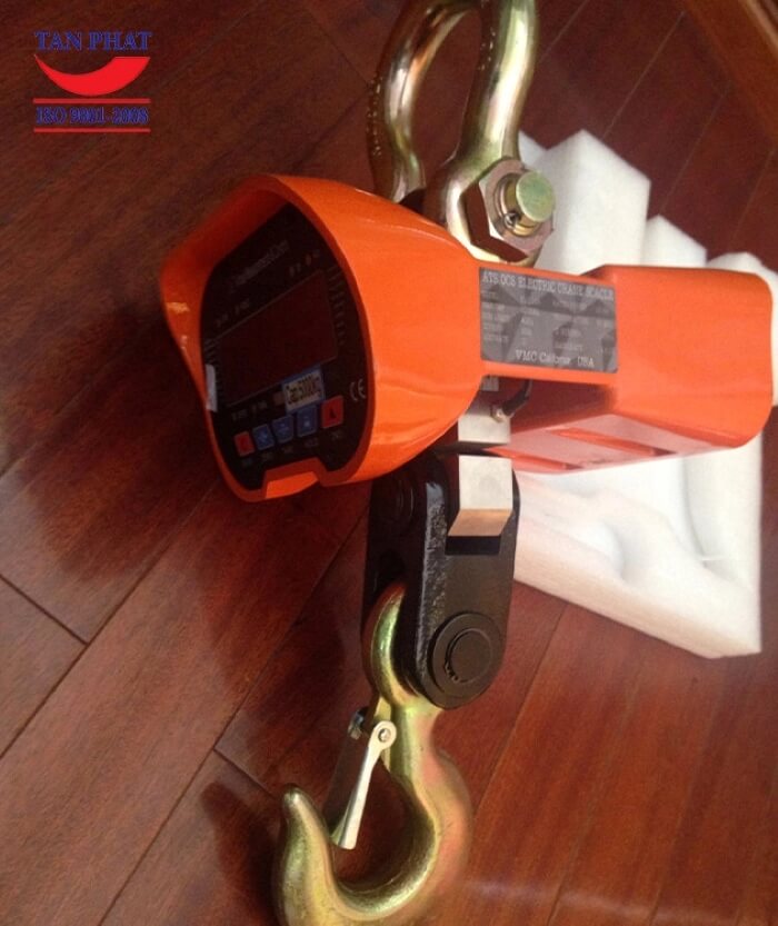 Cân có kiểu dáng công nghiệp, thiết kế khép kín