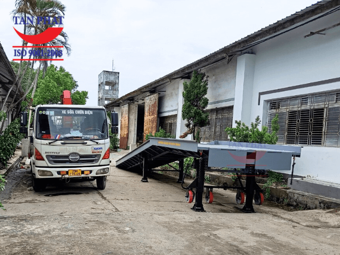 Cầu xe nâng 10 tấn dài 13m do Tân Phát thực hiện bàn giao hoàn thiện tại huyện Kiến An, TP. Hải Phòng