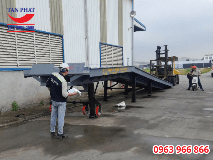 Cầu dẫn sử dụng 3 cặp chân chịu lực, gia tăng thêm tính vững chắc khi cầu dài tới 15m