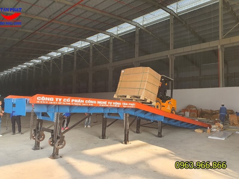 Cầu dẫn container Tân Phát được bàn giao tại Quế Võ, Bắc Ninh