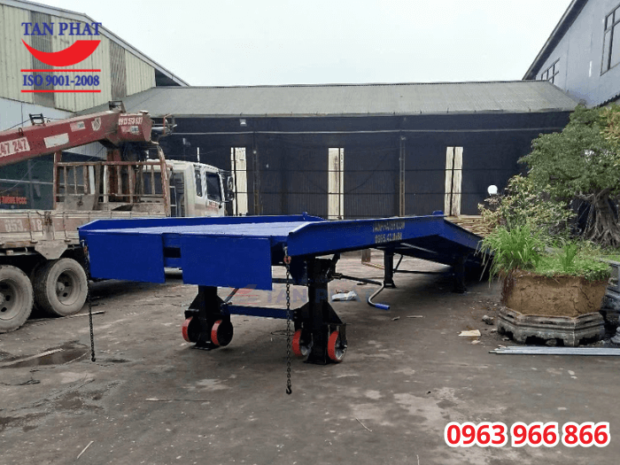 cầu dẫn lên cont 8 tấn 13x2.35m