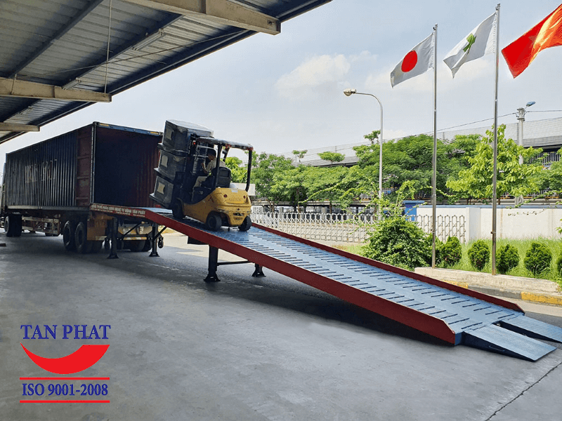 Sản phẩm được thiết kế nhỏ gọn, phù hợp với nhiều doanh nghiệp, nhà xưởng, bến cảng, kho hàng tại nước ta hiện nay.