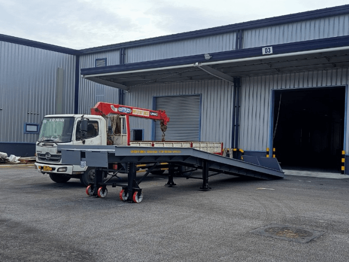 Cầu dẫn xe nâng 6 tấn được lắp đặt và bàn giao hoàn thiện tại huyện Hải An, thành phố Hải Phòng