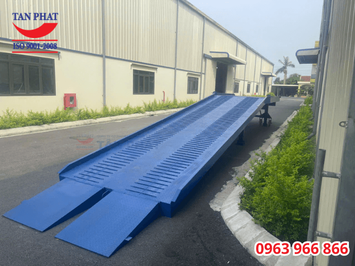 Cầu lên cont 10 tấn, kích thước 13x2.35m giao tại huyện Khoái Châu, tỉnh Hưng Yên