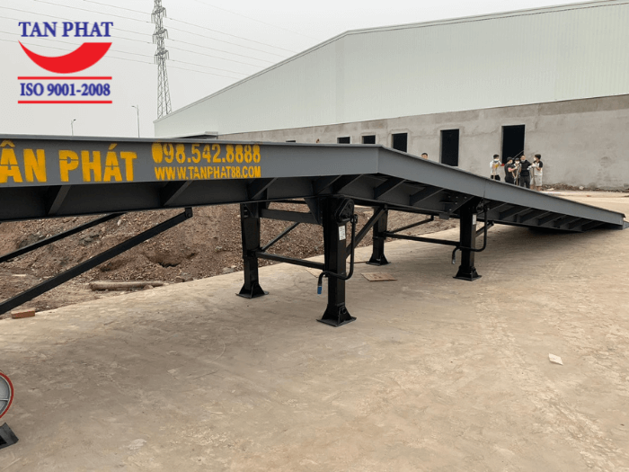 Cầu dẫn xe nâng lên container 10 tấn Tân Phát bàn giao tại TP. Hải Dương vào tháng 03/2024