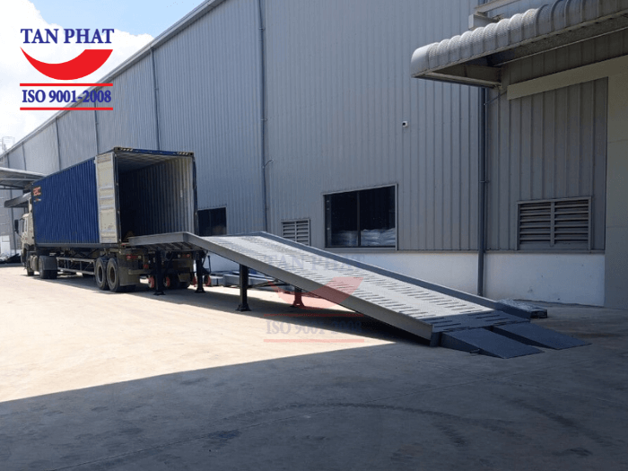 Cầu dẫn xe nâng do Tân Phát bàn giao tại thị xã Thuận Thành, tỉnh Bắc Ninh