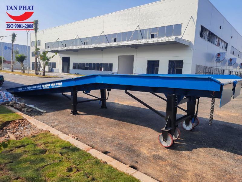 Đầu tư cầu dẫn xe nâng với chi phí ban đầu chỉ từ 80 triệu đồng