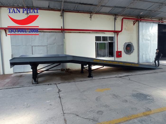 Cầu container 8 tấn Tân Phát bàn giao tại Việt Yên, Bắc Giang có kích thước tổng thể 11.000x2.400mm