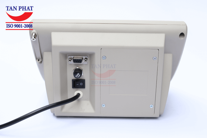 Đầu cân tích hợp cổng truyền thông RS232 cho phép kết nối với các thiết bị ngoại vi