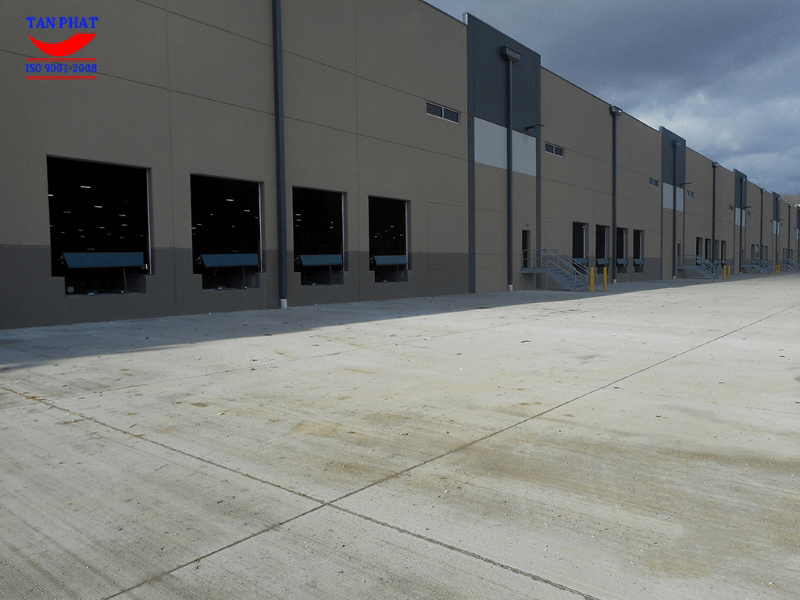 Các loại sản nâng thủy lực 13 tấn do Tân Phát sản xuất điều có được độ hoạt động ổn định nhất. Các bộ phận thiết bị đều được cung cấp bởi các đơn vị có uy tín trong ngành si lanh thủy lực tại Việt Nam.