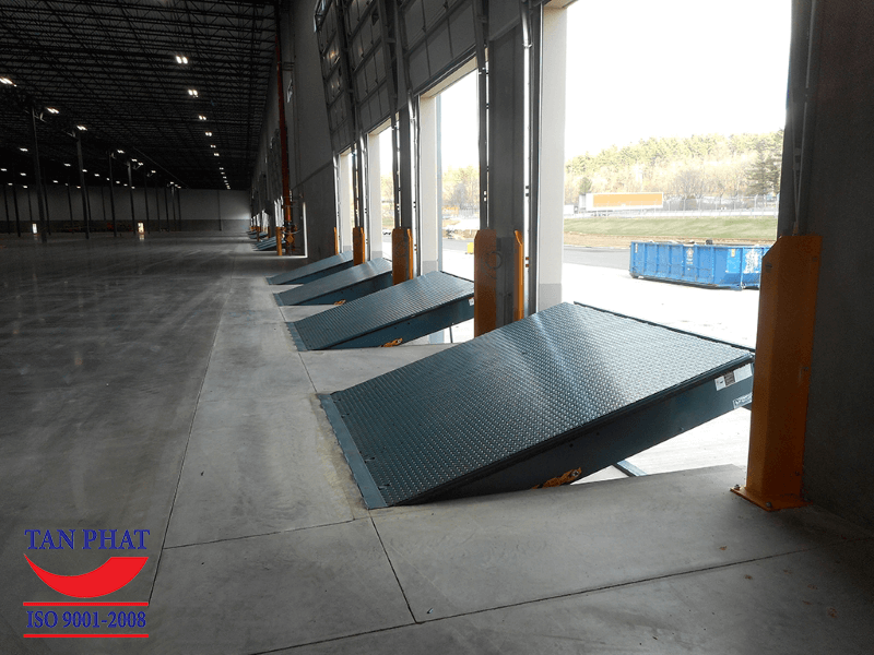 Sàn nâng thủy lực 10 tấn sở hữu nhiều ưu điểm nổi bật