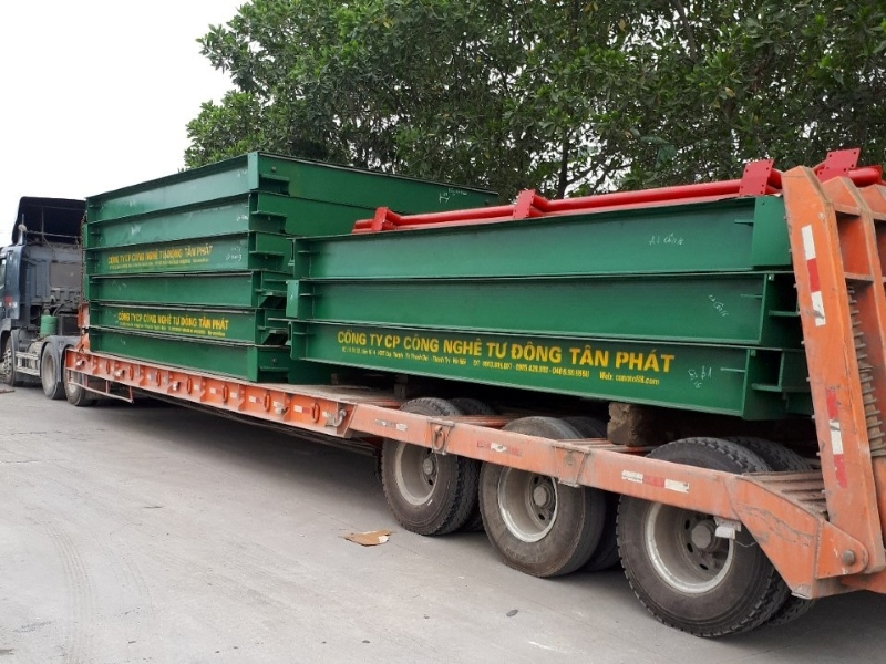 Tân Phát vận chuyển cân đến đơn vị bàn giao và thực hiện lắp đặt hoàn thiện cho khách hàng