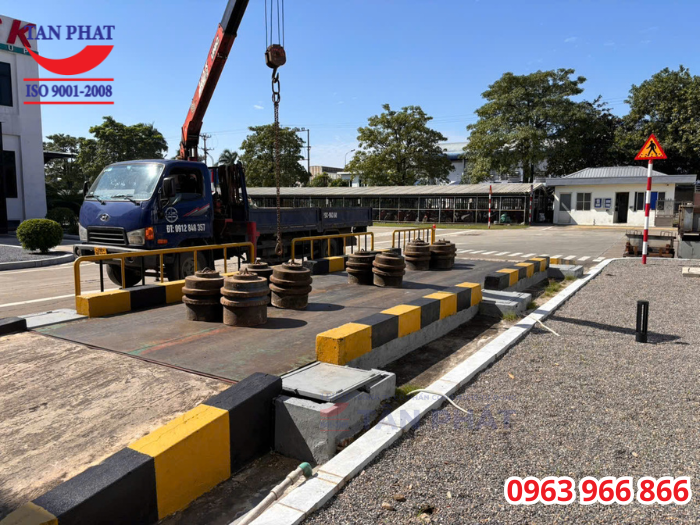 Kiểm định trạm cân ô tô 30 tấn tại KCN Phú Nghĩa, Hà Nội