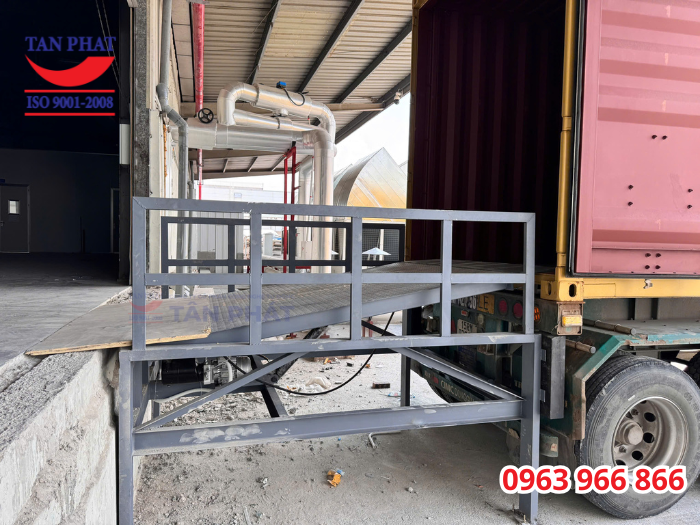 Hình ảnh thực tế Dock Leveler 3T lắp đặt tại Hưng Yên