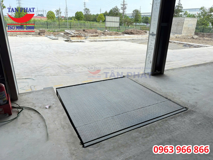 Sàn nâng được thiết kế dựa trên bản vẽ do đội ngũ kỹ thuật giàu kinh nghiệm cung cấp