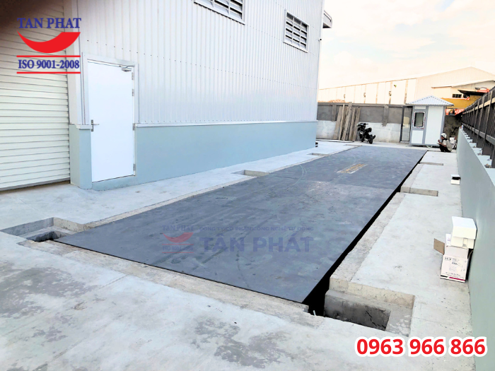 Trạm cân ô tô điện tử 80 tấn hoàn thiện tại Uông Bí, Quảng Ninh