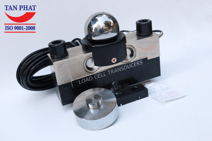 Loadcell QSA 30 tấn có thiết kế dạng cầu bi, chất liệu hợp kim thép chống gỉ cho khả năng chịu lực lớn, hoạt động ổn định, độ bền cao.