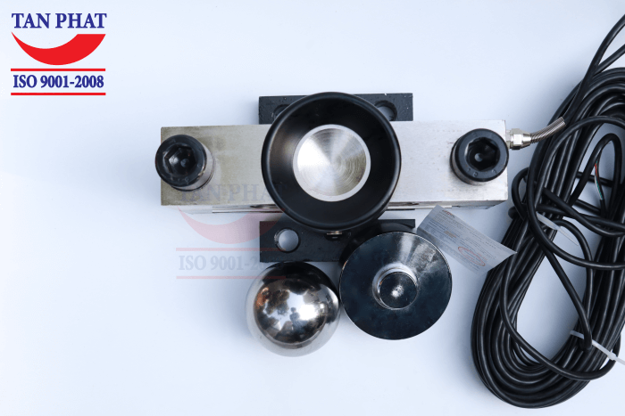 Quý khách hàng lưu ý, khi lắp đặt và sử dụng loadcell, tránh cắt ngắn dây tín hiệu bởi có thể gây hiện tượng lệch góc cân.