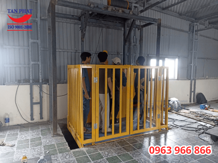 Thang nâng hàng thủy lực được sử dụng trong nhiều lĩnh vực khác nhau