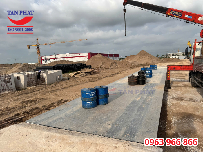 Quá trình hiệu chuẩn, đảm bảo cân hoạt động chính xác trước khi đưa vào sử dụng trong thực tế