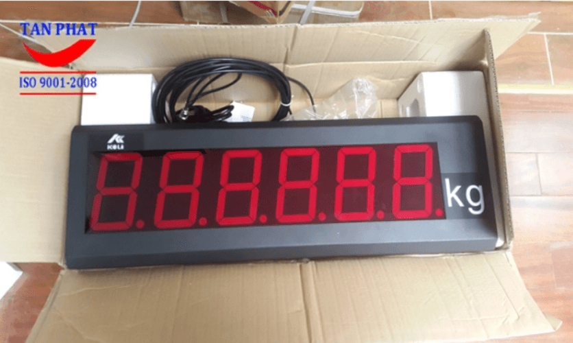 Màn hiển thị ngoài trời được lắp đặt tại các trạm cân ô tô điện tử