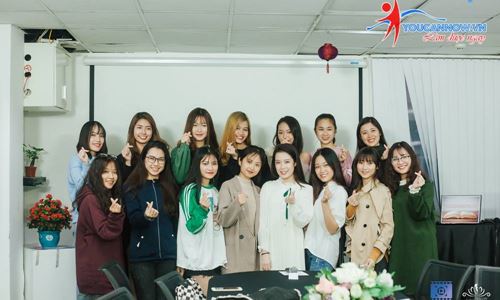 Khóa học MC cơ bản học Thứ 7, Chủ Nhật