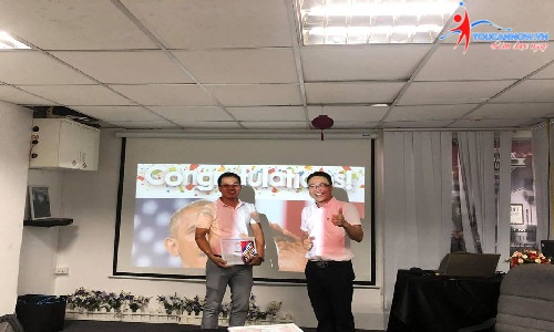 Khóa học kỹ năng giao tiếp - thuyết trình K12 : lễ bế giảng đầy kỉ niệm