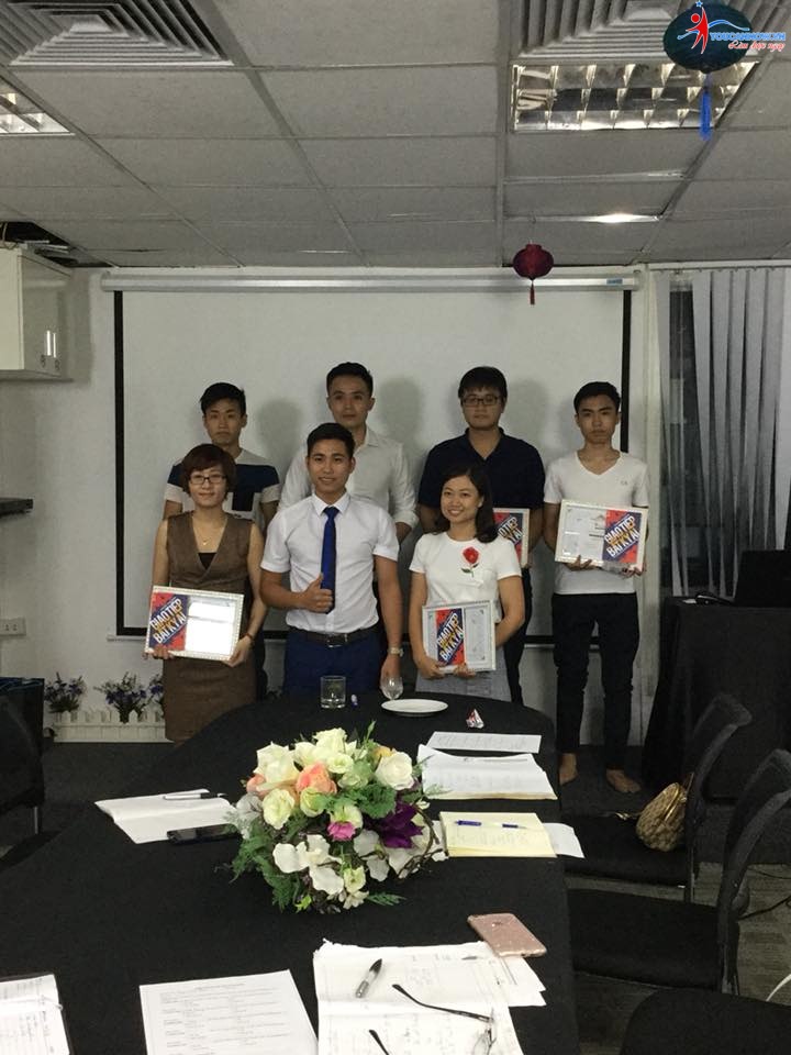 Khóa học giao tiếp thuyết trình K13: Buổi kết thúc đáng nhớ