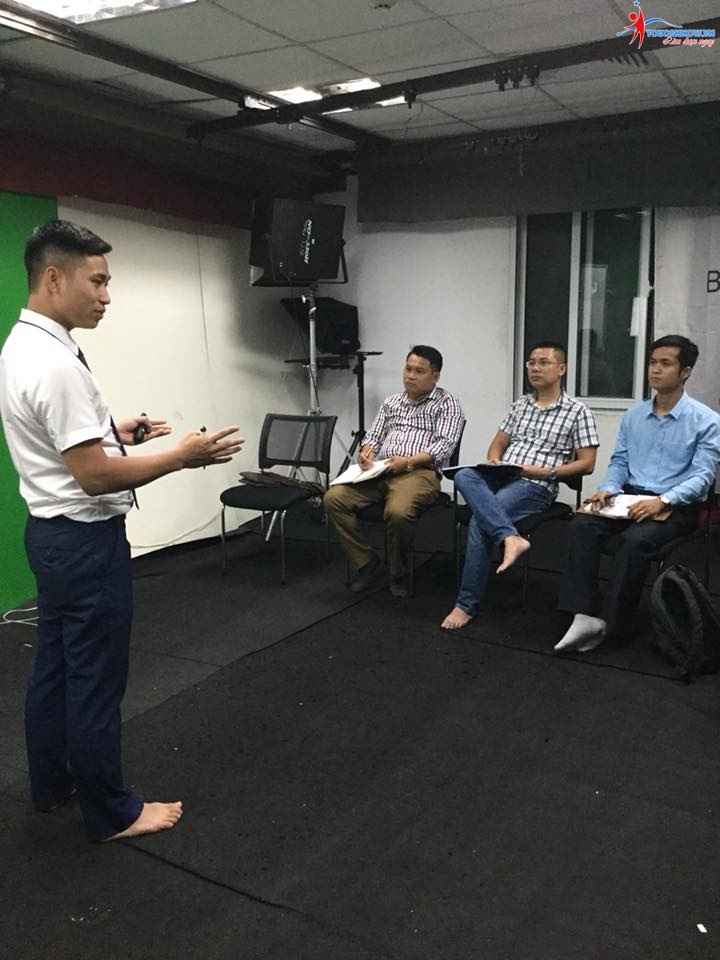 Khóa học giao tiếp thuyết trình K15: buổi bế giảng đáng nhớ