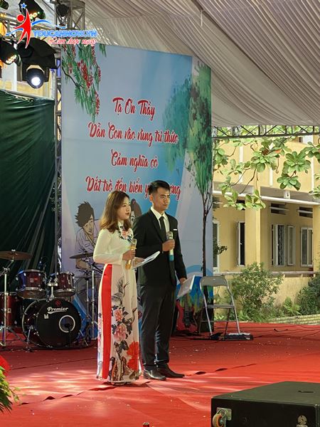 Hướng dẫn viên du lịch bỏ ngang nghề do Covid, học kỹ năng MC theo đuổi giấc mơ