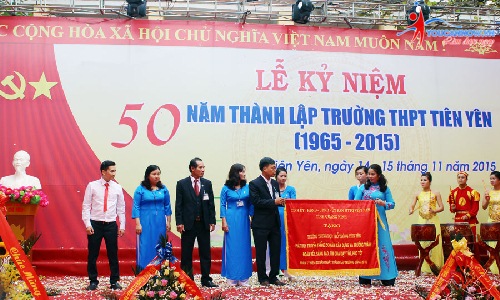 Kịch bản dẫn chương trình kỷ niệm ngày thành lập trường