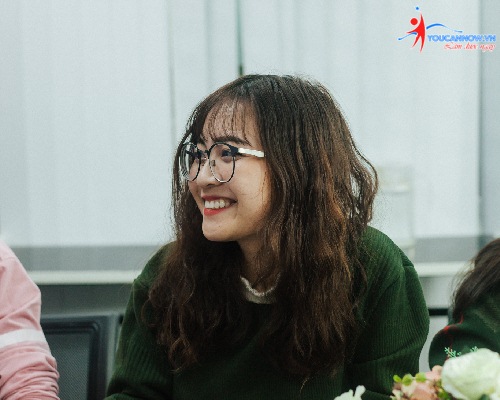 Buổi chia sẻ về kỹ năng giao tiếp, ứng xử của trung tâm You Can Now với Top 15 Miss FPTU 2018