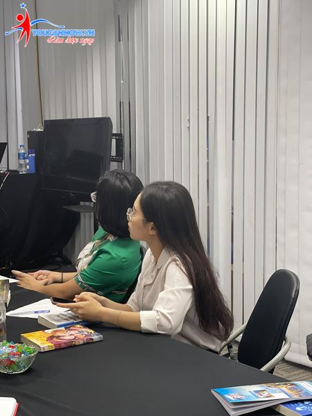 Khóa giao tiếp thuyết trình K63: Những gương mặt trẻ đầy đam mê