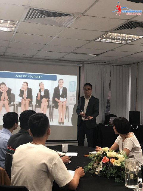 Khóa học giao tiếp thuyết trình K26: Tạm biệt những gương mặt xuất sắc