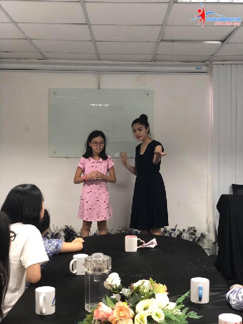 Kết thúc khóa học MC nhí K12: Rèn luyện sự tự tin, bản lĩnh cho các bé