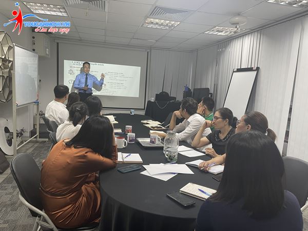 Khóa giao tiếp thuyết trình K64: Tạm biệt những gương mặt ưu tú