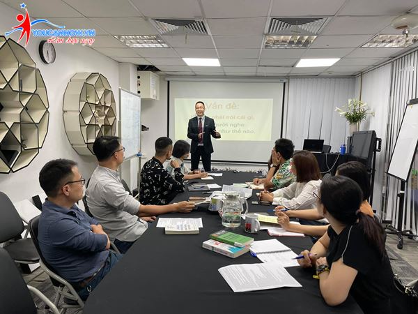 Khóa giao tiếp thuyết trình K64: Tạm biệt những gương mặt ưu tú