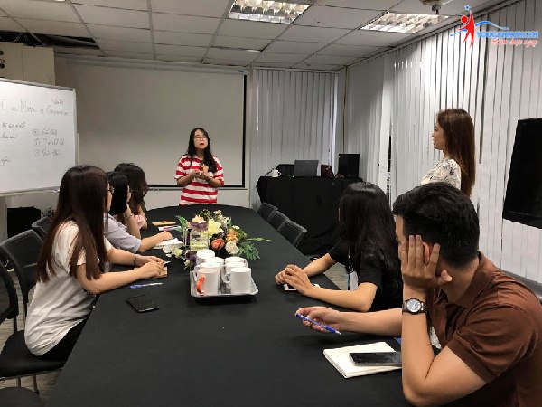 Khai giảng khóa học MC K32 trung tâm You Can Now