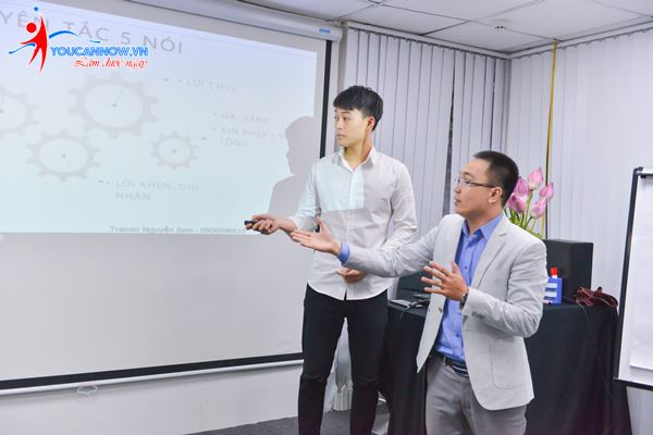 Khóa học kĩ năng giao tiếp - thuyết trình tối thứ 2, 4, 6 khai giảng 12/05/2021