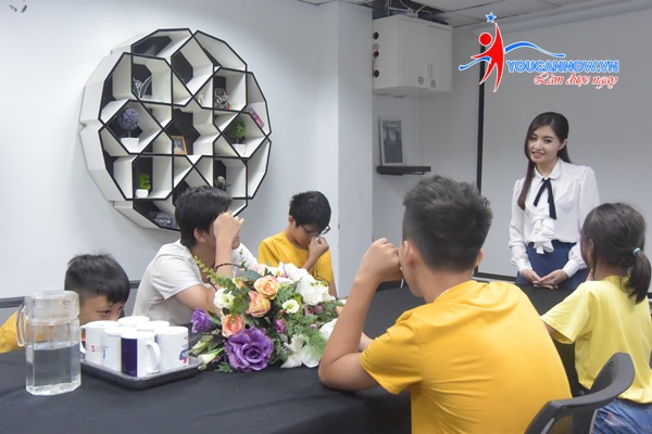 Lớp Giao tiếp – Thuyết trình đặc biệt